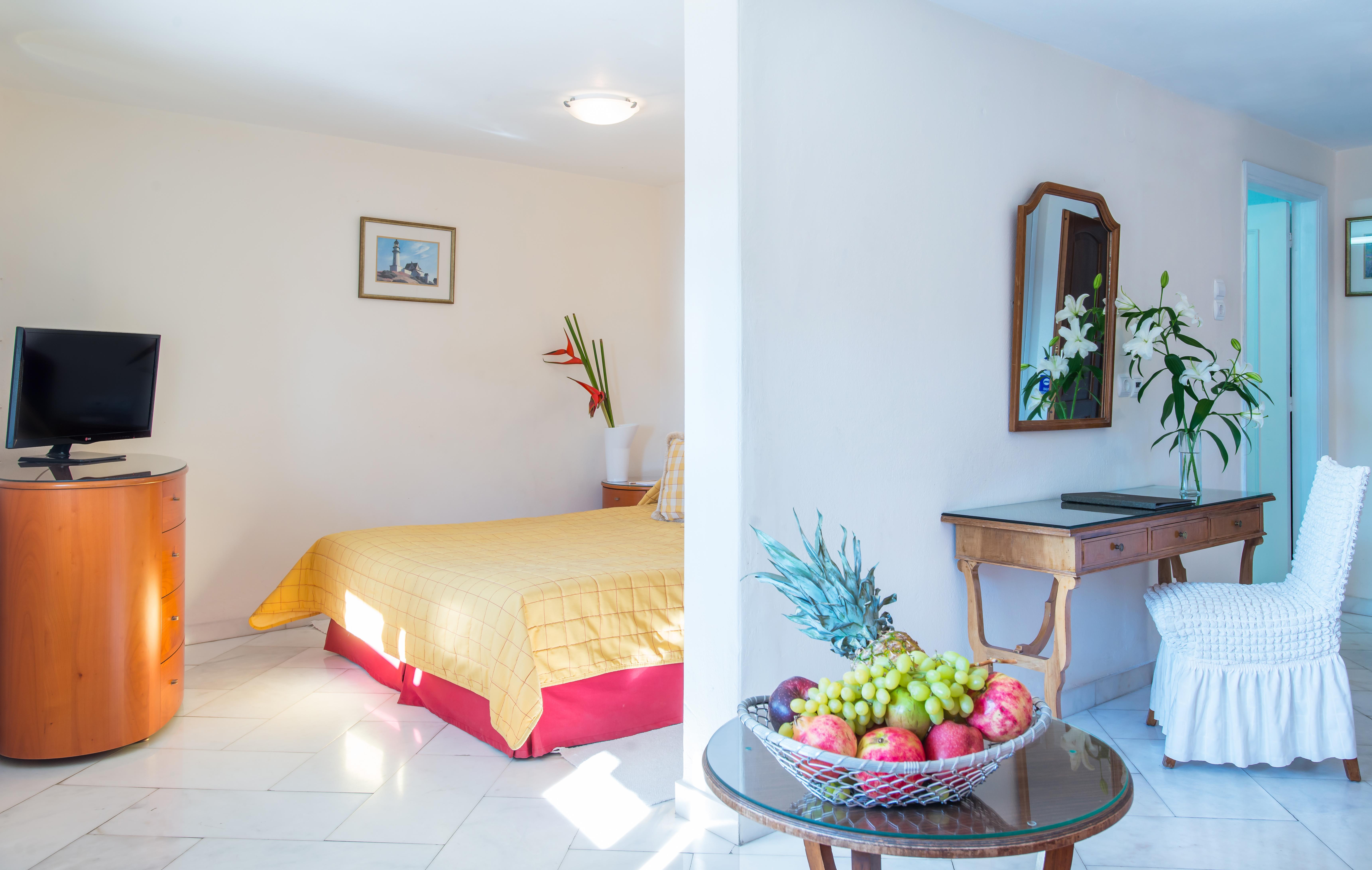 Hotel Adonis Mykonos Town Bagian luar foto