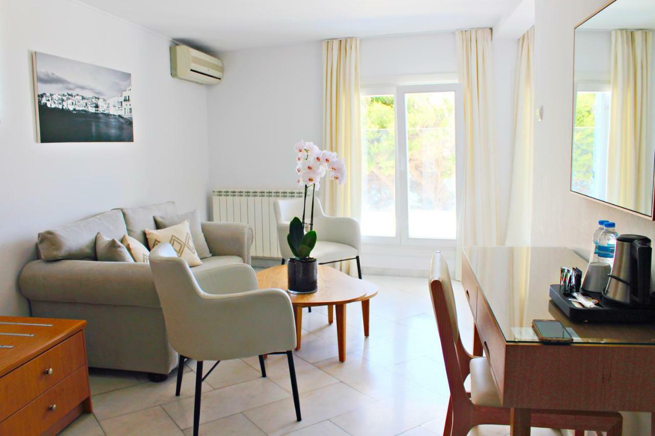 Hotel Adonis Mykonos Town Bagian luar foto